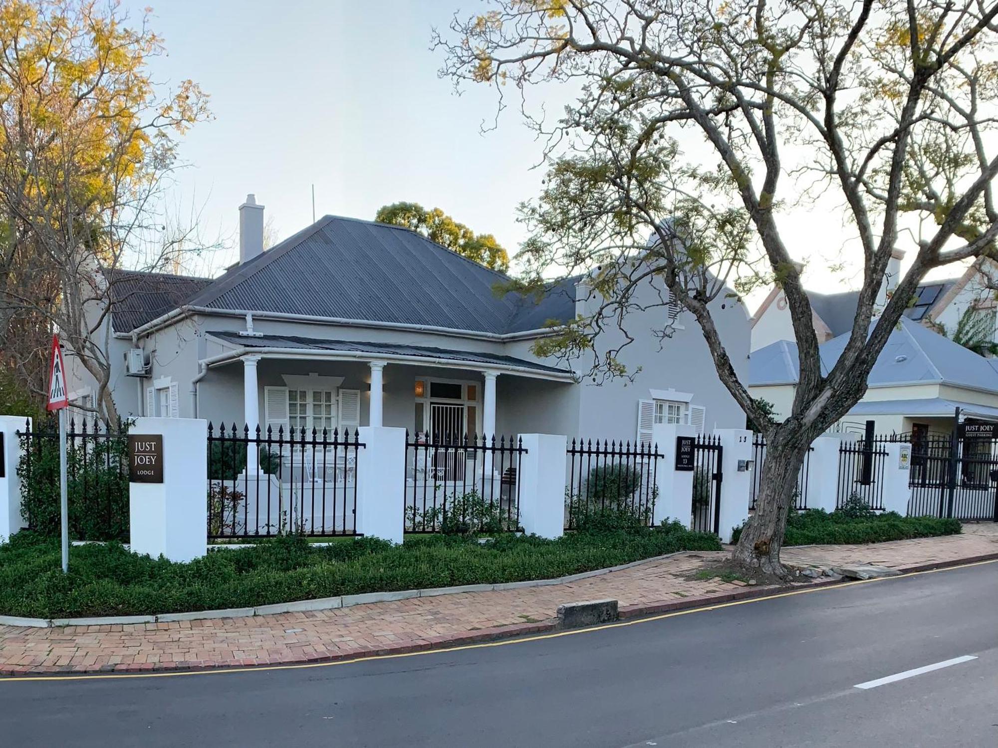 Just Joey Lodge Stellenbosch Bagian luar foto