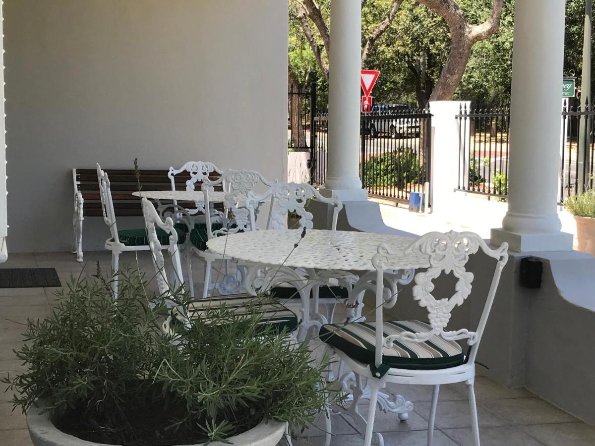 Just Joey Lodge Stellenbosch Bagian luar foto
